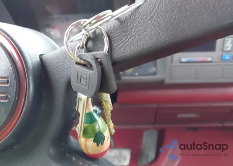 1991 GMC Sierra C1500 z USA, uszkodzony, nr VIN 2GTEC19H5M1533211